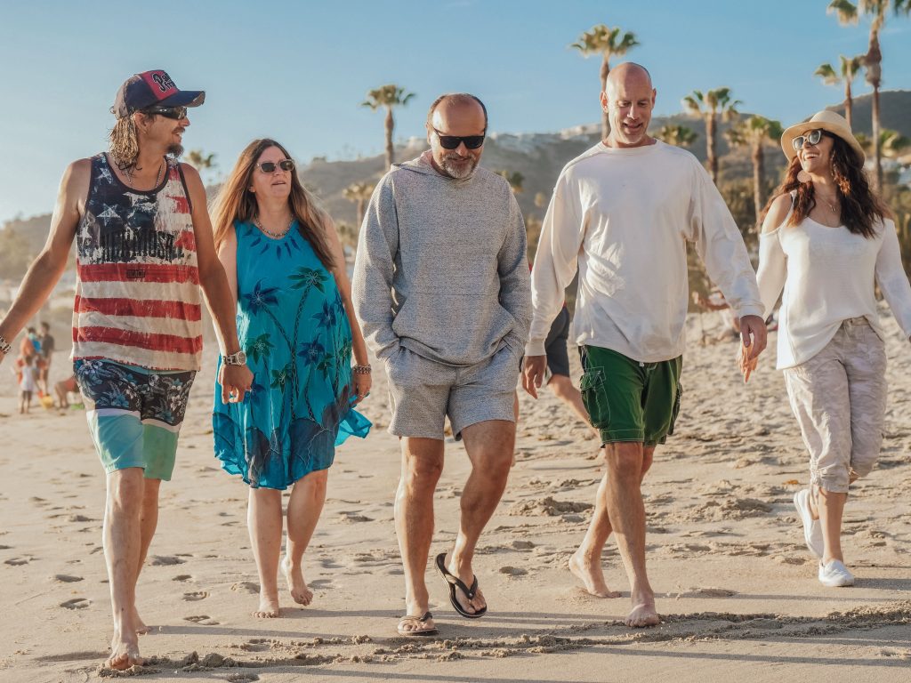 Groupe d'amis sur la plage